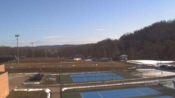 Weather camera view of Kiski Area HS.
