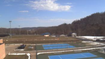 Weather camera view of Kiski Area HS.