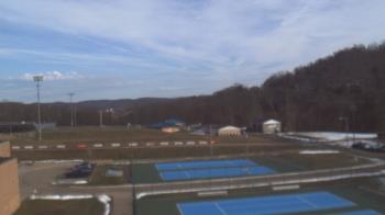 Weather camera view of Kiski Area HS.