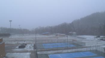Weather camera view of Kiski Area HS.
