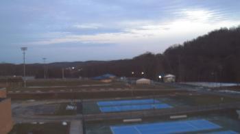 Weather camera view of Kiski Area HS.