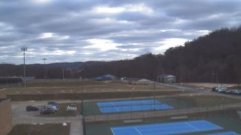 Weather camera view of Kiski Area HS.