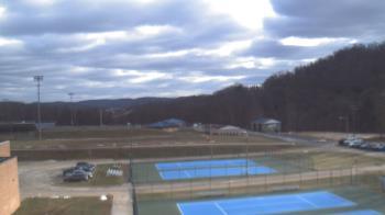 Weather camera view of Kiski Area HS.