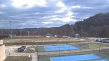 Weather camera view of Kiski Area HS.