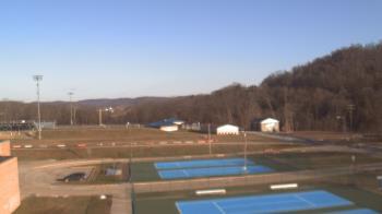 Weather camera view of Kiski Area HS.