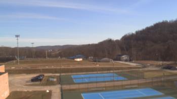 Weather camera view of Kiski Area HS.