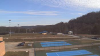 Weather camera view of Kiski Area HS.