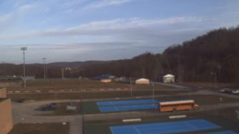 Weather camera view of Kiski Area HS.