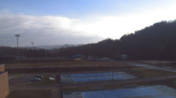 Weather camera view of Kiski Area HS.