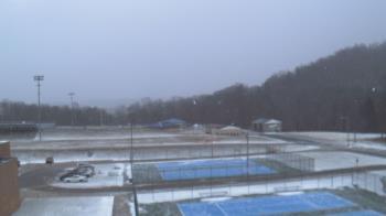 Weather camera view of Kiski Area HS.