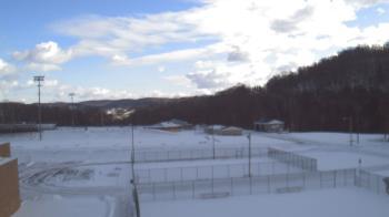 Weather camera view of Kiski Area HS.
