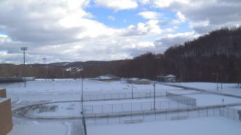 Weather camera view of Kiski Area HS.