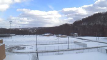 Weather camera view of Kiski Area HS.