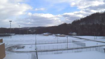 Weather camera view of Kiski Area HS.