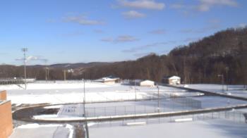 Weather camera view of Kiski Area HS.