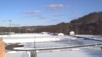 Weather camera view of Kiski Area HS.
