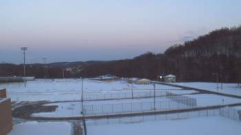 Weather camera view of Kiski Area HS.