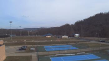 Weather camera view of Kiski Area HS.