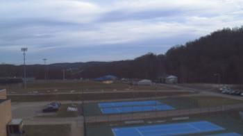 Weather camera view of Kiski Area HS.
