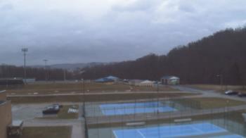 Weather camera view of Kiski Area HS.