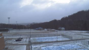 Weather camera view of Kiski Area HS.