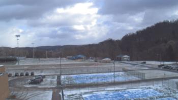Weather camera view of Kiski Area HS.