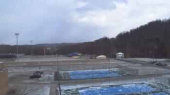 Weather camera view of Kiski Area HS.