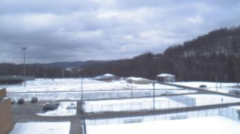 Weather camera view of Kiski Area HS.