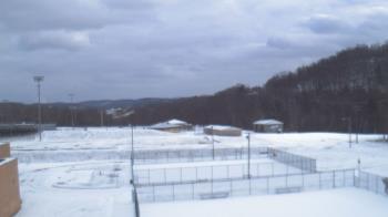 Weather camera view of Kiski Area HS.