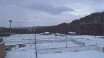 Weather camera view of Kiski Area HS.