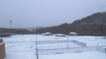 Weather camera view of Kiski Area HS.