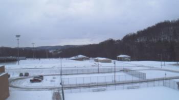 Weather camera view of Kiski Area HS.
