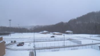 Weather camera view of Kiski Area HS.