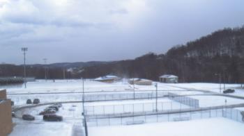 Weather camera view of Kiski Area HS.