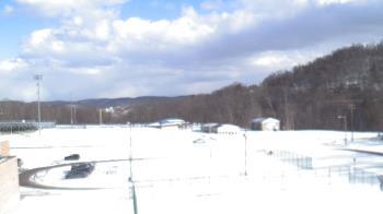 Weather camera view of Kiski Area HS.