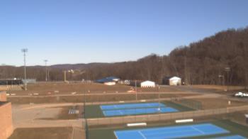 Weather camera view of Kiski Area HS.