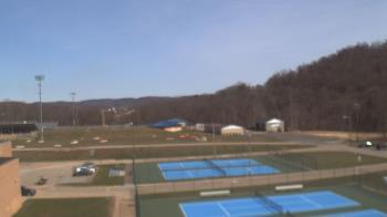 Weather camera view of Kiski Area HS.