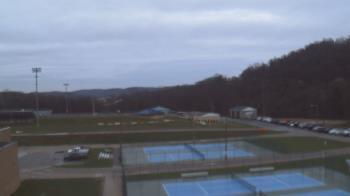 Weather camera view of Kiski Area HS.