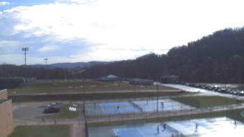 Weather camera view of Kiski Area HS.