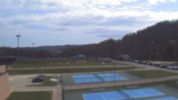 Weather camera view of Kiski Area HS.