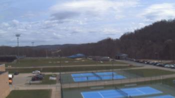Weather camera view of Kiski Area HS.