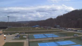 Weather camera view of Kiski Area HS.