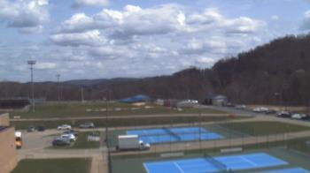 Weather camera view of Kiski Area HS.