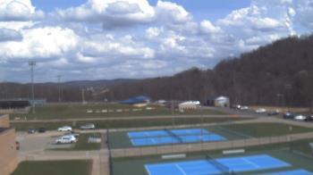 Weather camera view of Kiski Area HS.