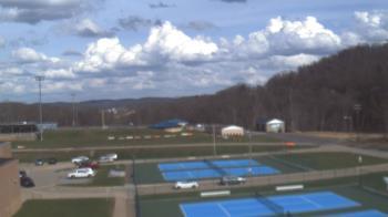 Weather camera view of Kiski Area HS.