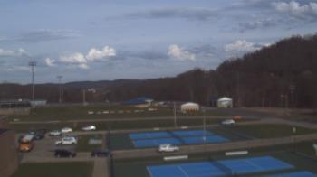 Weather camera view of Kiski Area HS.