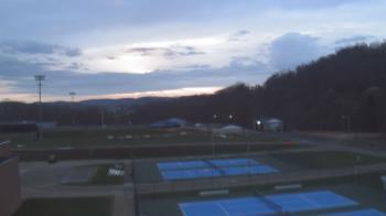 Weather camera view of Kiski Area HS.