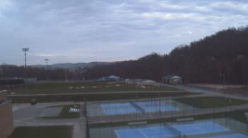 Weather camera view of Kiski Area HS.