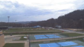 Weather camera view of Kiski Area HS.