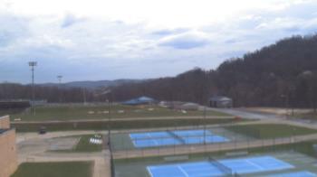 Weather camera view of Kiski Area HS.